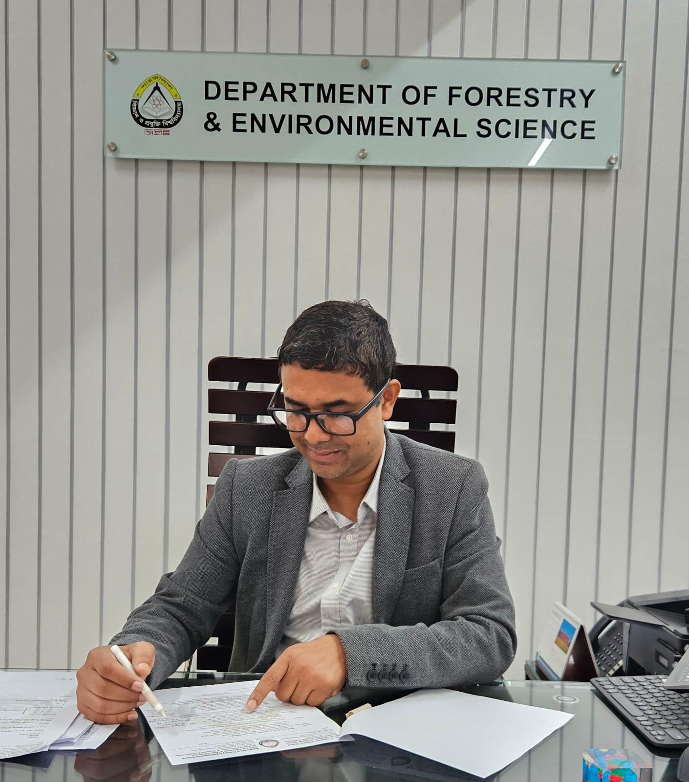 Professor Dr. Mohammad Redowan